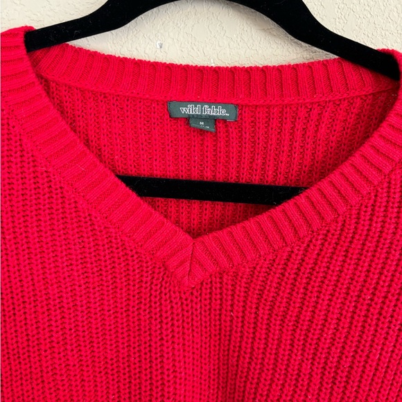 Red cropped sweater - Picture 2 of 3